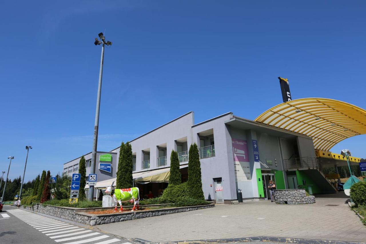 Sobe Ravna Gora Esterno foto